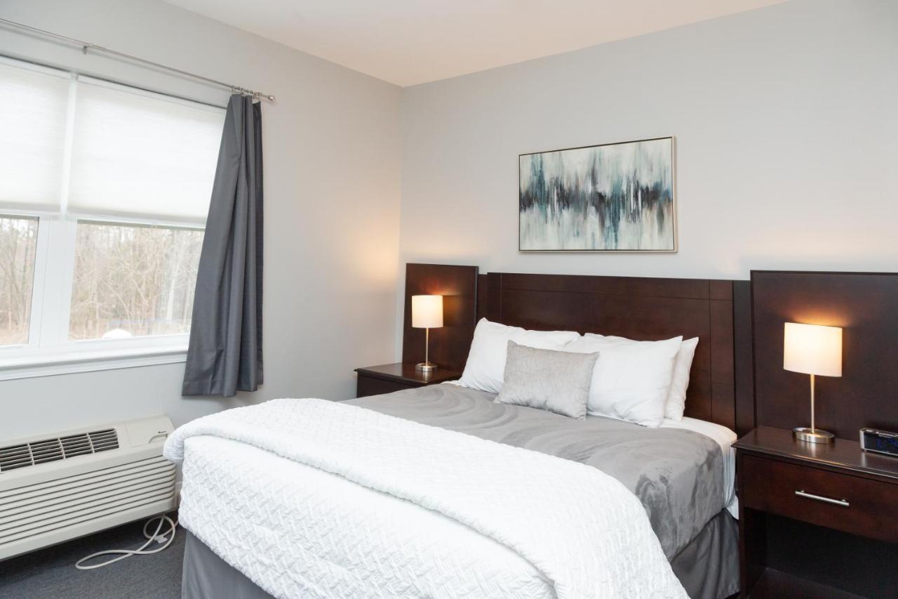 The Acorn Suites Mebane Exteriör bild