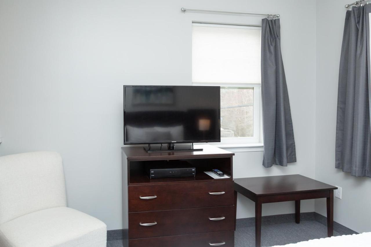 The Acorn Suites Mebane Exteriör bild